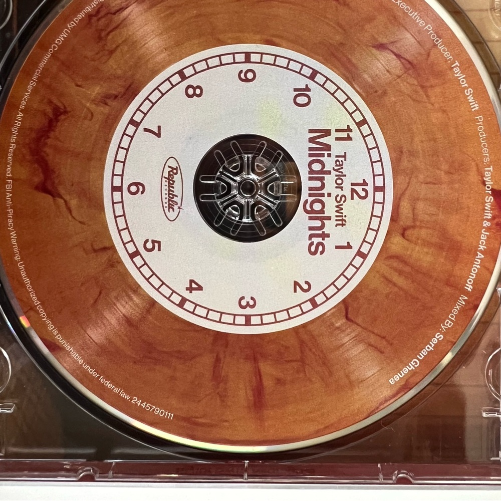 Signed Midnights Taylor Swift CD - Picture 3 of 3